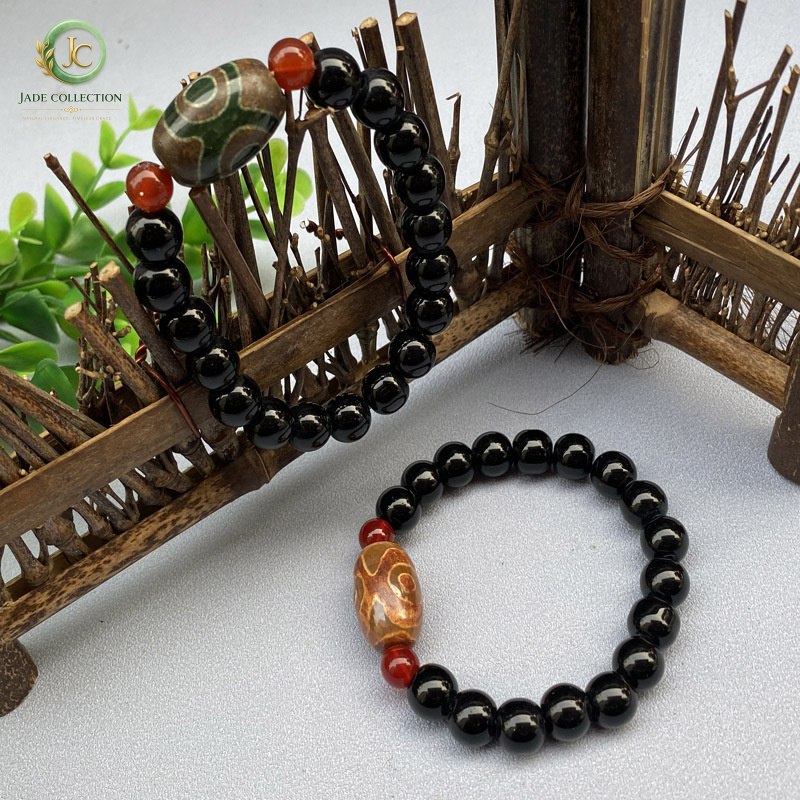 Three-Eyed Dzi Bead Agate Brac - Street Fashion Vendors recension och pris