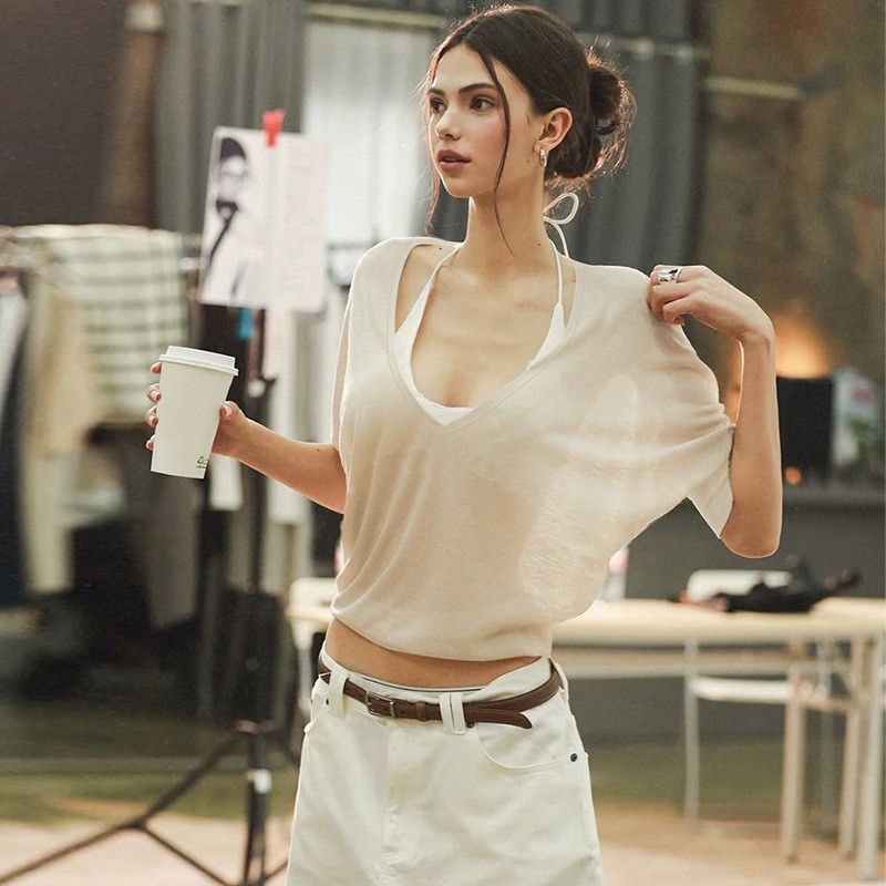 Pink Blouse Loose Fit V Neck S - Fashion Streetwear recension och pris
